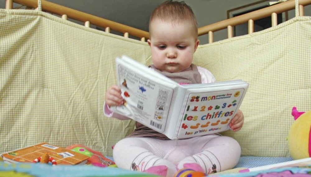 LESEOPPLÆRING: Babyer helt ned i 3 måneders alder kan lære å lese, mener spesialpedagog.