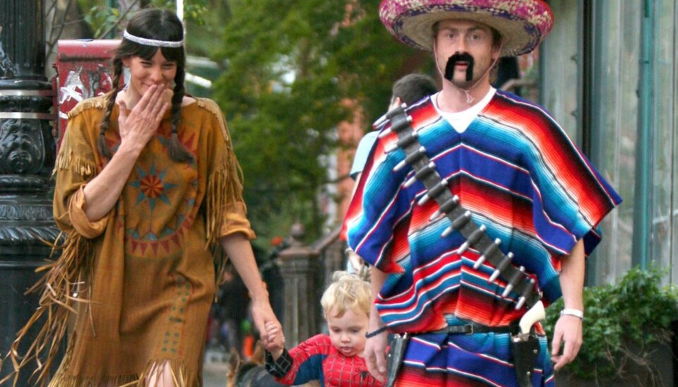 Indianer, meksikaner og Spiderman: Liv Tyler med mann og sønn