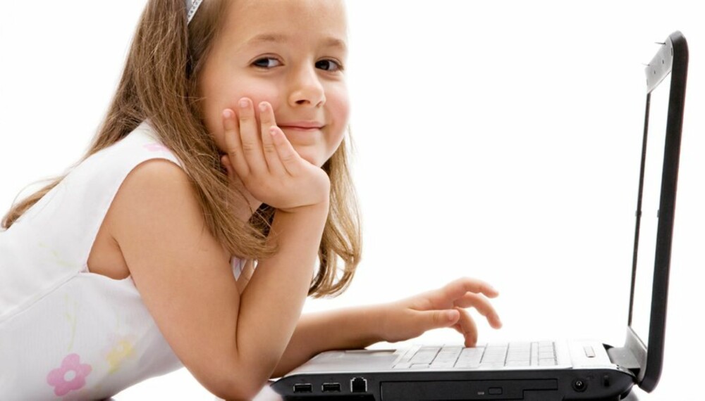IVRIG PÅ INTERNETT: Mange foreldre har liten oversikt over barnas internettbruk.