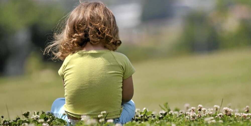 MÅ LÆRE Å INNRETTE SEG: Enebarnet slipper å krangle med søsken. for noen enebarn kan derfor møtet med verden bli tøff, når man skal innrette seg etter andre og må kjempe om godene. MÅ LÆRE Å INNRETTE SEG: Enebarnet slipper å krangle med søsken. for noen enebarn kan derfor møtet med verden bli tøff, når man skal innrette seg etter andre og må kjempe om godene.