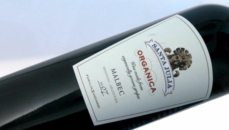 ANBEFALT: Santa Julia Organica Malbec 2007 er en økologisk godbit til KR 85,- . Foto: Arnie Stalheim