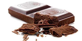 ANTIOKSIDANTER: Mørk sjokolade inneholder mindre sukker og mer antioksidanter enn lys sjokolade.