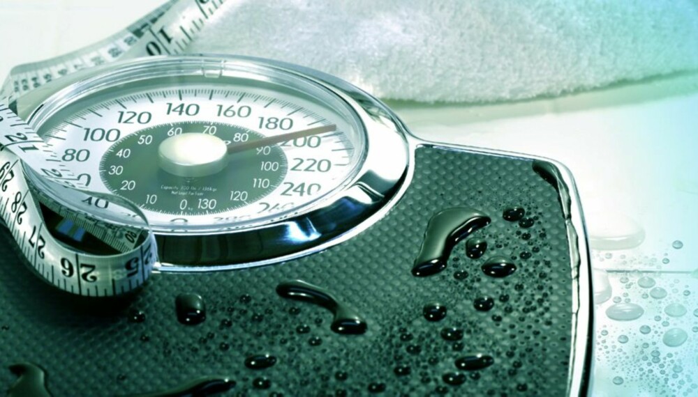 MÅLING: Vei deg en gang i uken når du skal registrere vekttapet, men mål midjen når du skal se fetttapet.