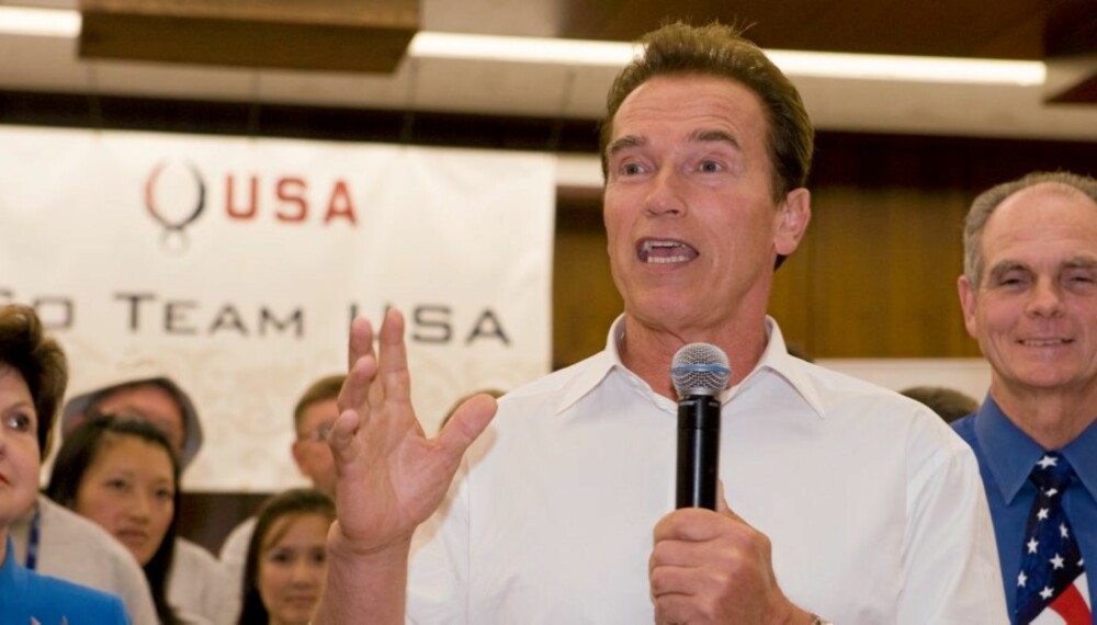 HELSEGUVERNØREN: Som den første staten i USA har Kalifornia vedtatt forbud mot transfett. Her taler guvernør Arnold Schwarzenegger til landets OL-håp før avreise Beijing. HELSEGUVERNØREN: Som den første staten i USA har Kalifornia vedtatt forbud mot transfett. Her taler guvernør Arnold Schwarzenegger til landets OL-håp før avreise Beijing.