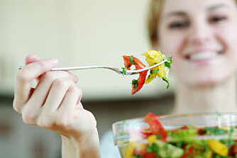SUNT OG METTENDE: Salat er sunt og mettende, men kanskje ikke det du er mest fysen på om kvelden. 