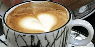 KAFFE: Nordmenn drikker mye kaffe, men hvor mye er egentlig for mye?