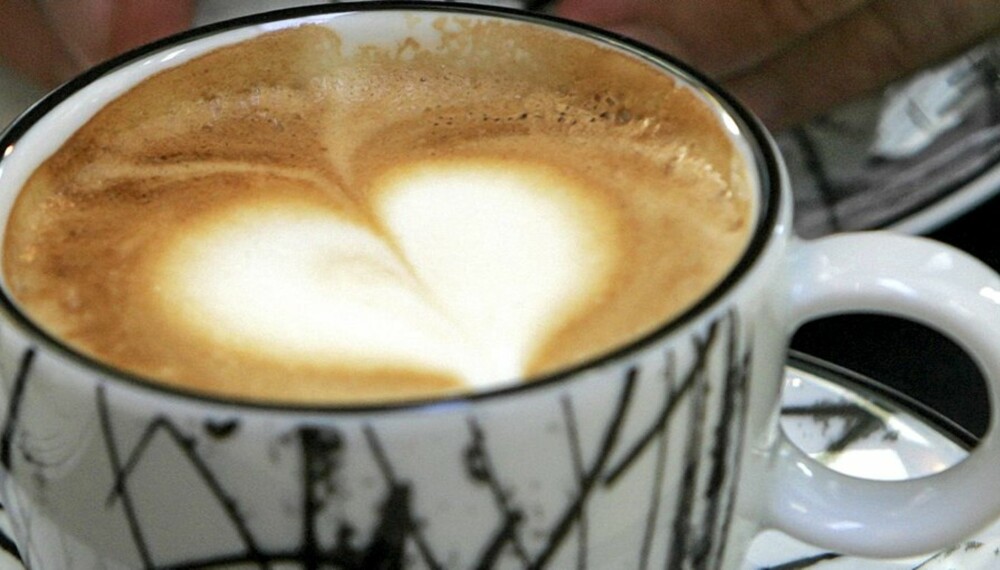 KAFFE: Nordmenn drikker mye kaffe, men hvor mye er egentlig for mye? KAFFE: Nordmenn drikker mye kaffe, men hvor mye er egentlig for mye?