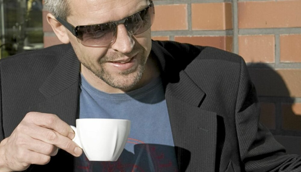 KAFFEKOS: Å nyte en kopp kaffe er noe av smarteste du kan gjøre for helsa, ifølge ernæringsforsker Gray Williamson. KAFFEKOS: Å nyte en kopp kaffe er noe av smarteste du kan gjøre for helsa, ifølge ernæringsforsker Gray Williamson.