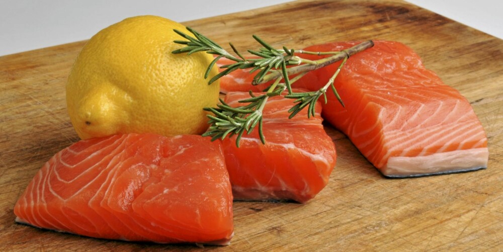 OMEGA 3: Fet fisk påvirker flere hormoner som har med fettforbrenning å gjøre.
