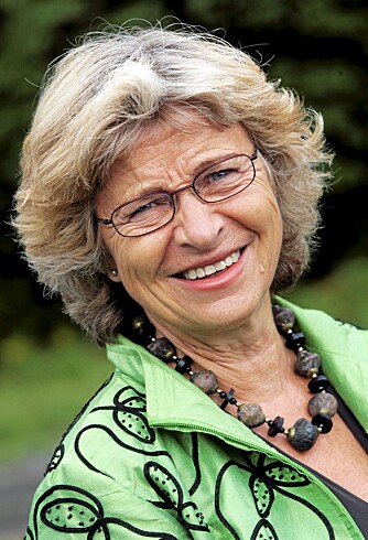 ENIG MED FEDON: - Du må ikke se ut som et eple! sier ernæringsprofessor Wenche Frölich. ENIG MED FEDON: - Du må ikke se ut som et eple! sier ernæringsprofessor Wenche Frölich.
