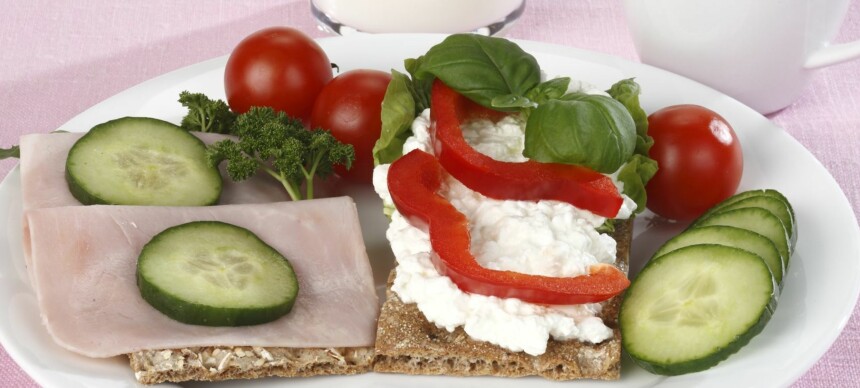 Gå ned ti kilo med knekkebrødkuren