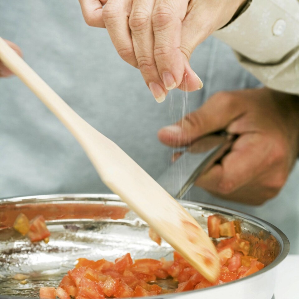SALT: Halvering av saltinntaket ett av målene til helsemyndighetene i mange land.
