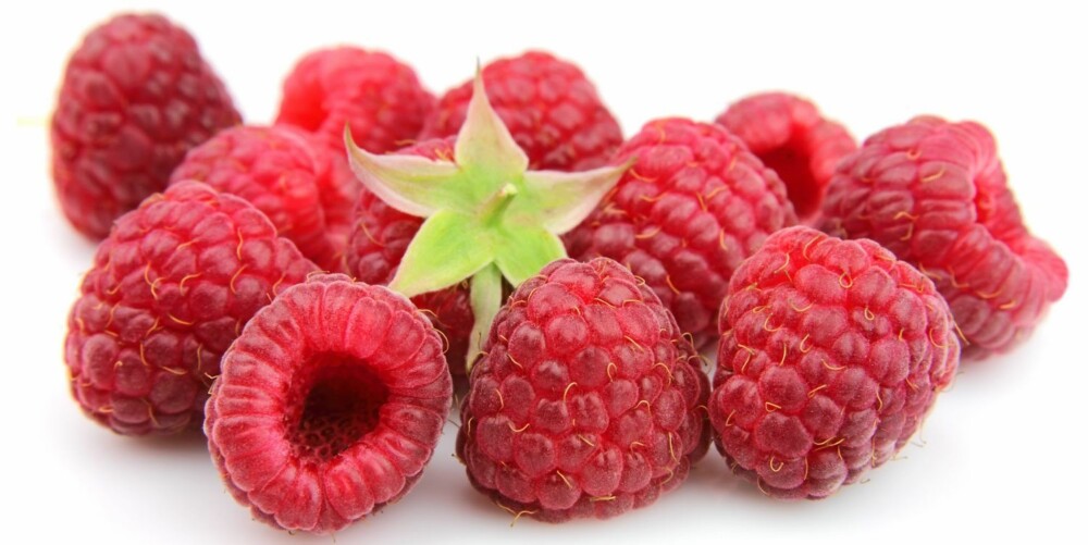 BRINGEBÆR: Bringebærsyltetøyet inneholder mindre karbohydrater enn syltetøy av jordbær og blåbær - og mest protein.