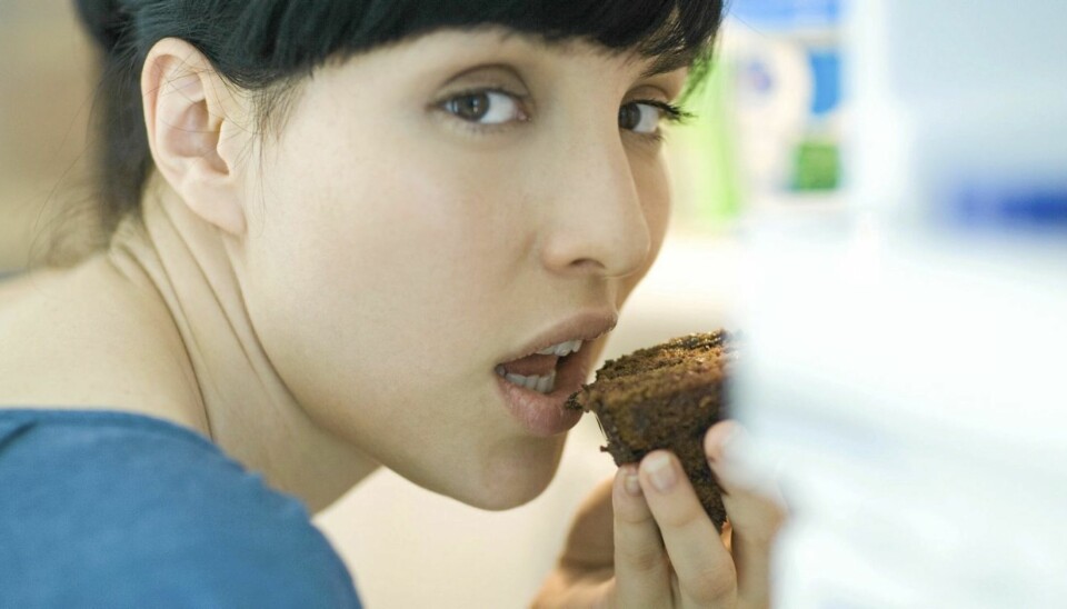 TRØSTESPISING: Ikke ha godterier liggende, for da blir det lettere å falle for fristelsen.