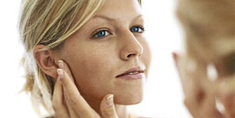 HUDEN: Gener, UV-stråling og røyking er det vi vet med 100 prosent sikkerhet påvirker hudens aldringsprosess.