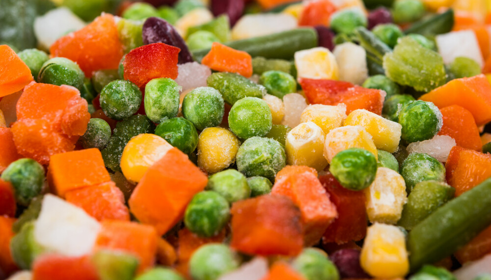 Замороженные продукты. Бланшированные овощи. Замороженные овощи Чижик. Замороженные овощи на белом фоне. Вкусные замороженные овощи в духовке