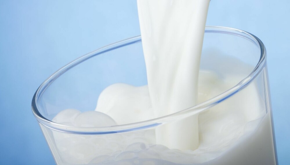 KALSIUM: Melk og andre meierivarer er gode og naturlige kalsiumkilder. Drikker du ikke nok, må du kanskje vurdere tilskudd.