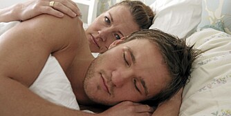 TRØTT: Sovner partneren din rett etter samleie? Det er bare en av forskjellene mellom menn og kvinner.