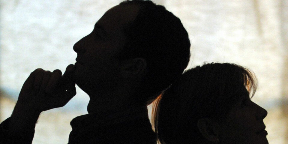 KONTROLL: En samboerkontrakt er et virkemiddel for å få et ryddig økonomisk forhold ved samboerskap. ILLUSTRASJONSFOTO: Colourbox