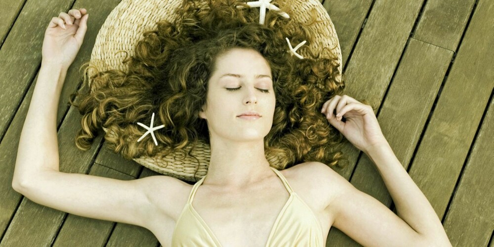 SJØSTJERNE: Personer som sover i en sjøstjerne-positur, kan være egoistiske og lite omtenksomme.