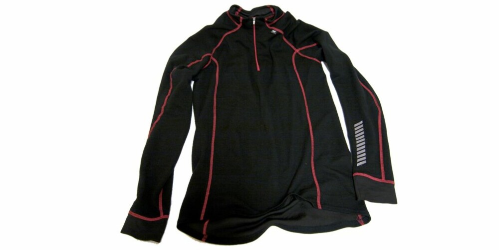 UNNGÅ Å BLI FROSSEN I PAUSEN: Helly Hansen blandingsprodukt, WarmFreeze Half Zip topp. 56 prosent ull og en meget god/tett passform. Glimrende til "av og på-aktiviterer". UNNGÅ Å BLI FROSSEN I PAUSEN: Helly Hansen blandingsprodukt, WarmFreeze Half Zip topp. 56 prosent ull og en meget god/tett passform. Glimrende til "av og på-aktiviterer".