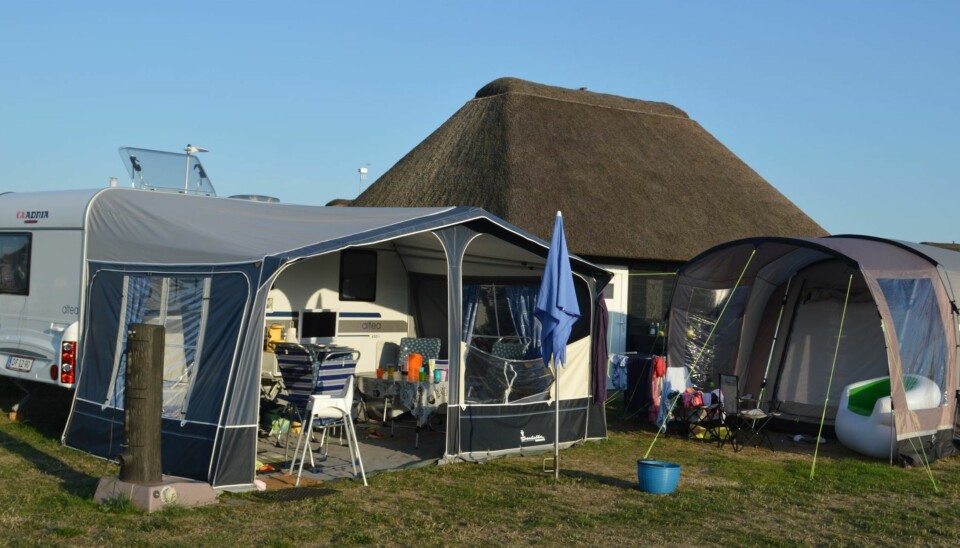 CAMPINGFERIE MED BARN: Ta med alt du tror du trenger - og litt til, er et av rådene for den som skal på campingferie for første gang.