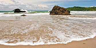 STRANDLIV: Costa Ricas vestkyst er mest utbygd for turister. Men de bortgjemte perlene finner du også her.