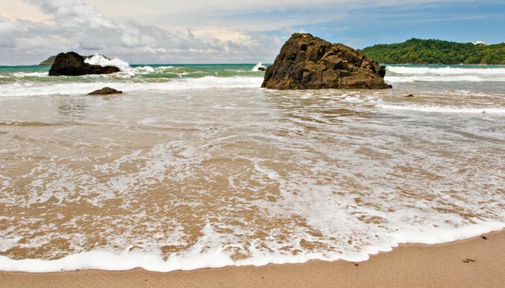 STRANDLIV: Costa Ricas vestkyst er mest utbygd for turister. Men de bortgjemte perlene finner du også her.