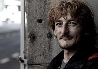 RUSMISBRUK: - Jeg måtte avbryte utdannelsen og havnet på attføring i stedet. Fra marinejeger til ufør - det var litt av en overgang, forteller Tom Richard Gundersen Schau til magasinet Mann. RUSMISBRUK: - Jeg måtte avbryte utdannelsen og havnet på attføring i stedet. Fra marinejeger til ufør - det var litt av en overgang, forteller Tom Richard Gundersen Schau til magasinet Mann.