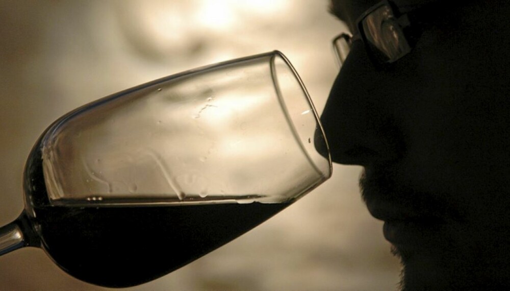 SUNT OG GODT: Vin er sunt for både hodet og hjertet.