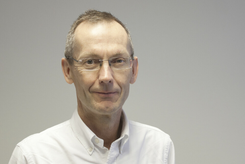 FARLIG MAGEFETT: Professor Jøran Hjelmesæth anbefaler at midjemålet for kvinner bør være under 80 cm.