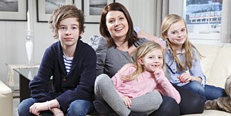 HJERTEBARN: Ingunn Kildahl Johansen har to barn med samme hjertesykdom, Theodor (15) til  venstre og Thomine (7) i midten. Kun Mathea (11), til høyre, er frisk.