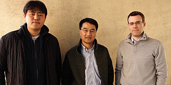 AMERIKANSKE FORSKERE: Jinseok Lee fra Worcester polythecnic Institute (tekniker), professor Ki Chon ved Worcester Polytechnic Institute i Massachusets og David McManus, kardiolog fra University of Massachusets Medical School. AMERIKANSKE FORSKERE: Jinseok Lee fra Worcester polythecnic Institute (tekniker), professor Ki Chon ved Worcester Polytechnic Institute i Massachusets og David McManus, kardiolog fra University of Massachusets Medical School.