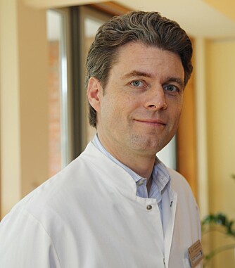 KIRURG: Dr. Thorsten Schlumm, spesialist og kirurg. KIRURG: Dr. Thorsten Schlumm, spesialist og kirurg.