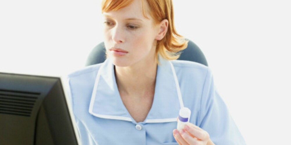HOMEOPATI-DEBATT: Homeopatiske medisiner kan være fortynnet så mye at det i teorien ikke skulle eksistere ett eneste molekyl i sluttpreparatet. Hvordan kan de virke da?, lurer skeptikerne. HOMEOPATI-DEBATT: Homeopatiske medisiner kan være fortynnet så mye at det i teorien ikke skulle eksistere ett eneste molekyl i sluttpreparatet. Hvordan kan de virke da?, lurer skeptikerne.