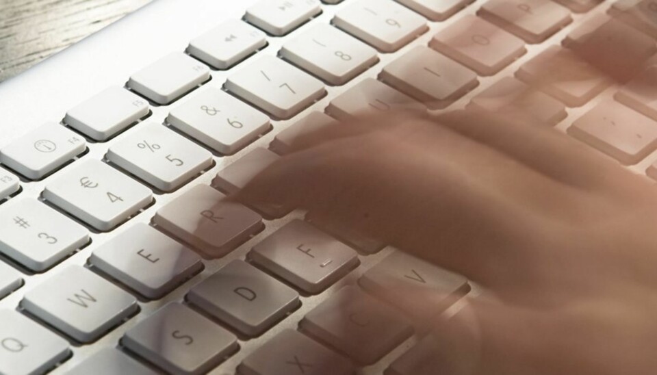 SKRIVE, SKRIVE, SKRIVE: Det kan være vondt mens det står på, men det hjelper, sier en av bloggerne som legger ut om egen helse i bloggen sin.