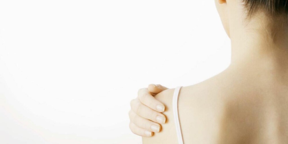STIVHET: Frozen shoulder kommer ofte gradvis med smerter og stivhet i skulderleddet. STIVHET: Frozen shoulder kommer ofte gradvis med smerter og stivhet i skulderleddet.
