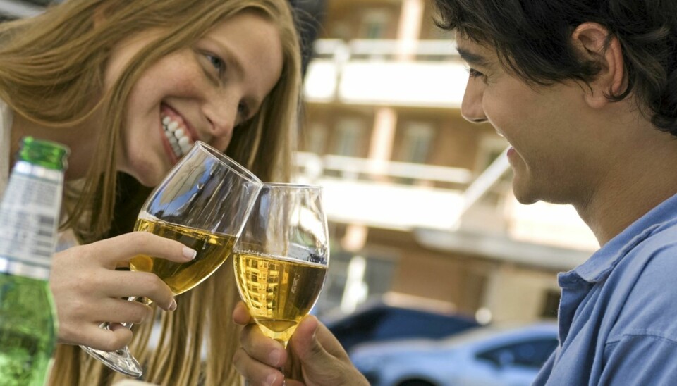 ALKO-ALLERGI: Tarmslimhinnene blir påvirket av alkohol på en måte som gjør at immunsystemet kommer i kontakt med allergenet man reagerer på.