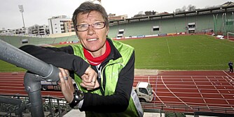 BISLETT 2010: - Et realistisk mål for de fleste mener jeg bør være å gjennomføre en 10-kilometer iløpet av sesongen, sier Ingrid Kristiansen. Klikk.no møtte henne på nye Bislett stadion.