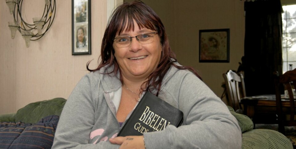 TRO: Jeg hadde aldri blitt rusfri uten Guds hjelp, sier Anne Grethe. Troen har alltid vært med henne, og det har vokst seg sterkere med årene. Barna har også sin tro, og det gir meg ro, sier hun.