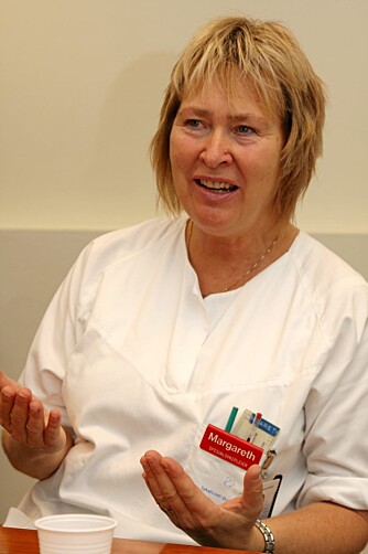 FORNØYDE PASIENTER: Spesialsykepleier Margareth W.Olseng har sett mange pasienter som har fått et nytt liv etter at de begynte med pustemaskinen om natten. FORNØYDE PASIENTER: Spesialsykepleier Margareth W.Olseng har sett mange pasienter som har fått et nytt liv etter at de begynte med pustemaskinen om natten.