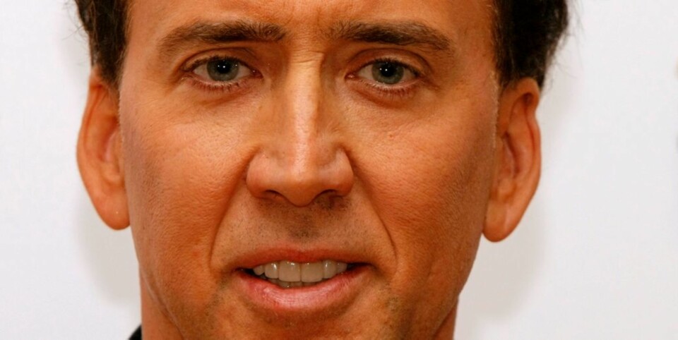 BYTTET ANSIKT: Nicolas Cage og John Travolta byttet ansikt i filmen Face/Off fra 1997. Kirurger sier at det ikke er noen fare for at de som får gjennomført en ansiktstransplantasjon kommer til å ligne på donoren.