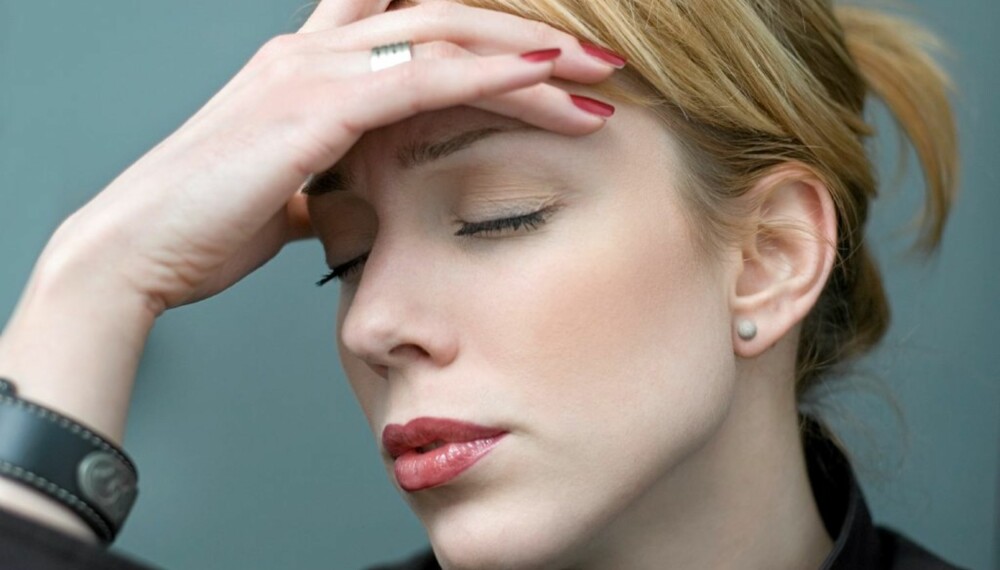 UTBREDT: Mange opplever at hodepinen melder seg i løpet av arbeidsdagen.