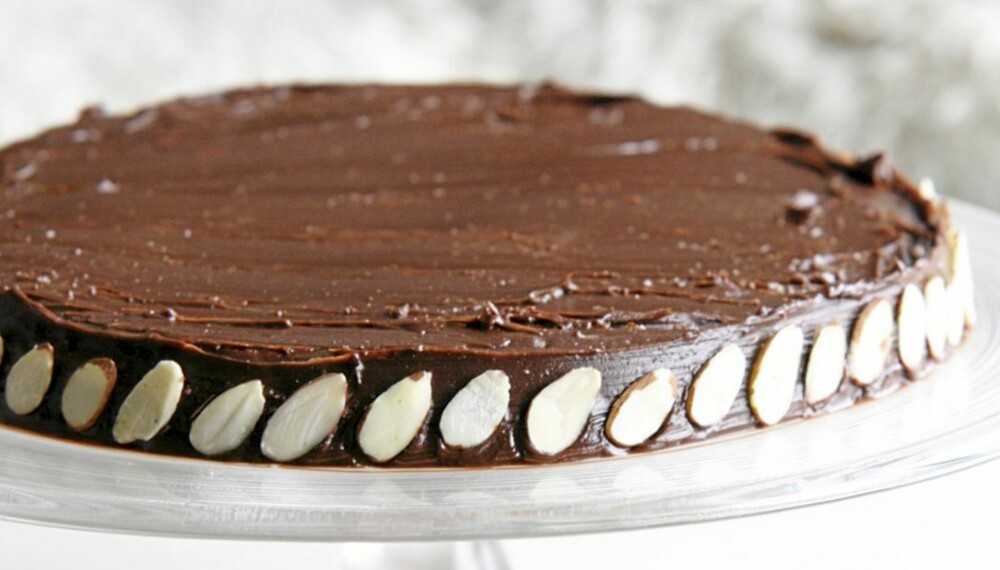 VERDENS BESTE: Dette er så god en sjokoladekake kan bli.