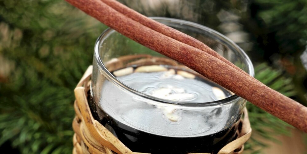 ERSTANING FOR GLØGG: Mulled wine er en egnelsk variant av vår gløgg.