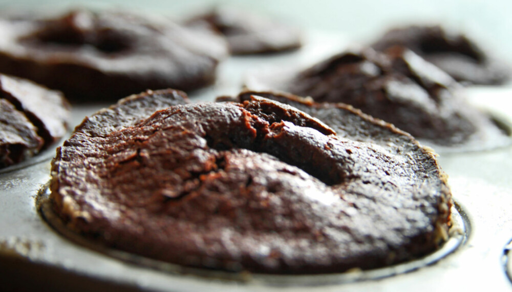 Her finner du oppskriften på deilige sjokolademuffins.