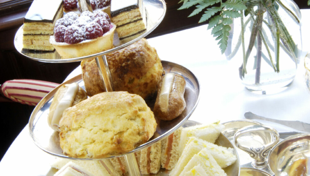 ELEGANT: Britisk ettermiddagste, også kalt "high tea" er en elegant opplevelse.