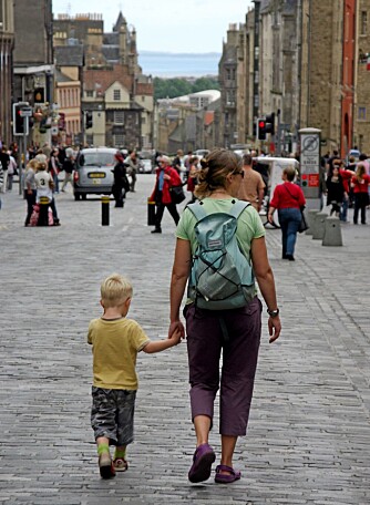 BRUK BEINA: Den beste måten å oppleve Edinburgh på er til fots.