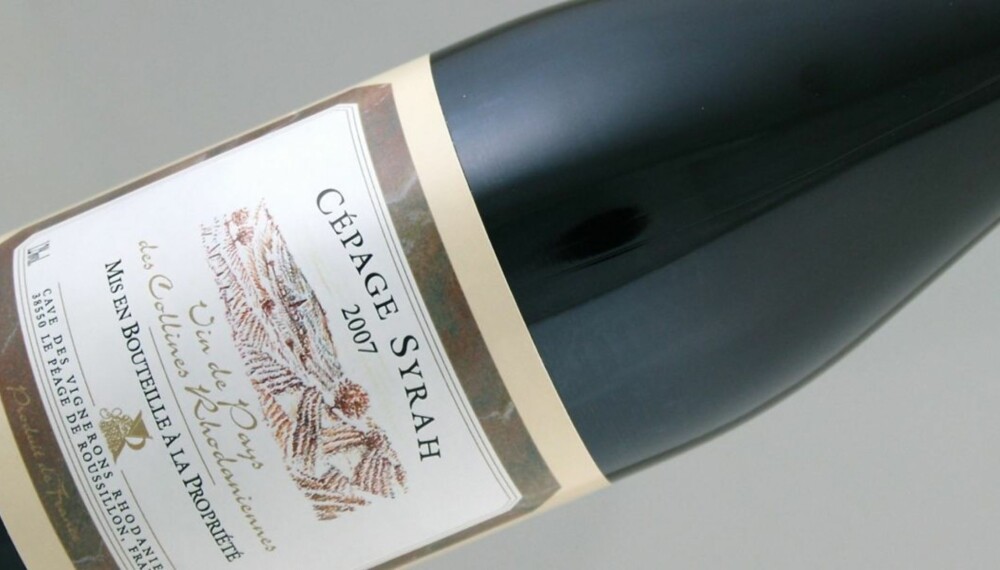 UEIKET: Cépage Syrah er ikke fatlagret og har fått seks måneders flaskemodning før salg. UEIKET: Cépage Syrah er ikke fatlagret og har fått seks måneders flaskemodning før salg.