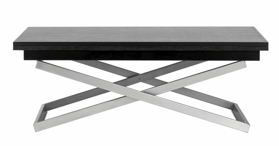 Sofabord i tre og metall fra Bo Concept/Skeidar, kr 8490.